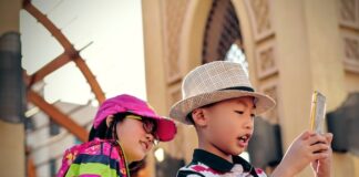 Jak zorganizować podróż do Azji z dziećmi?