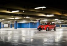 Ile waży seat leon 2?